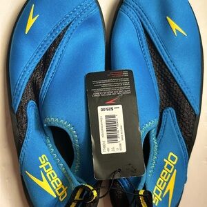 NWT Speedo Blue & Yellow Water Shoes Size 13.
